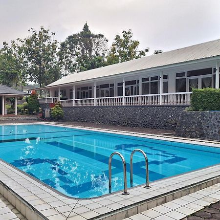 Reddoorz Resort At Tridaya Cisarua Puncak Esterno foto
