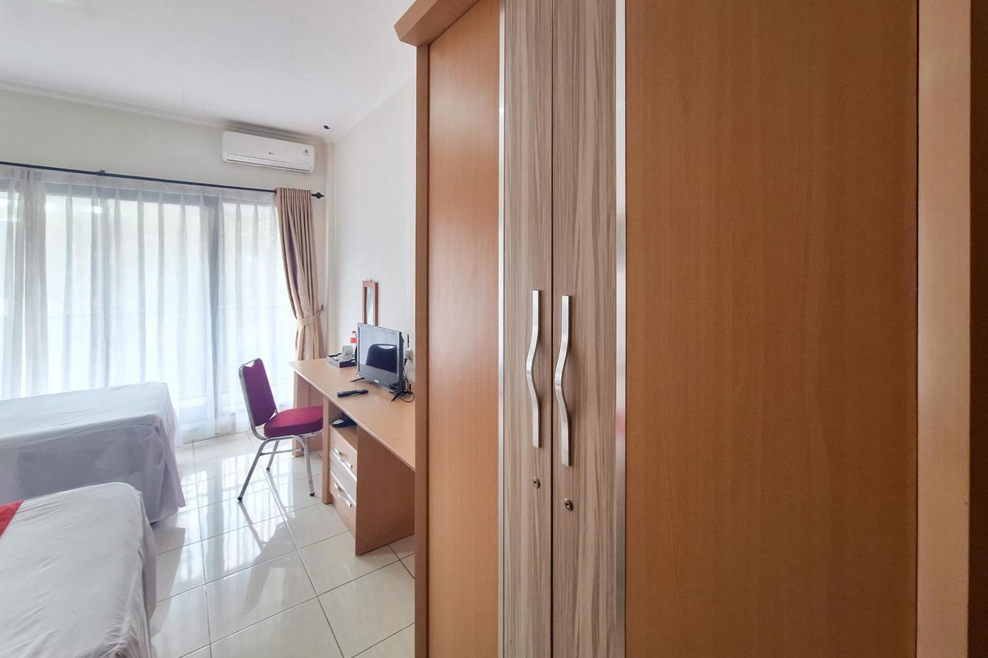 Reddoorz Resort At Tridaya Cisarua Puncak Esterno foto